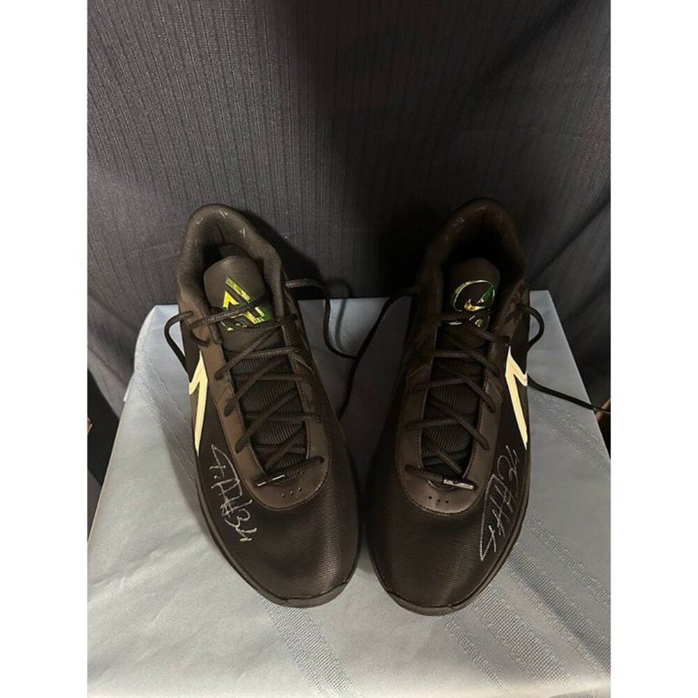 Giannis Antetokounmpo signed autographed Nike Freak 6 Sneakers PE PROMO SAMPLES